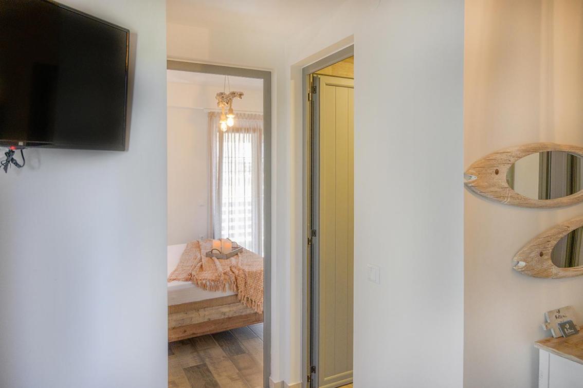 Meltemi Luxury Apartments Nea Roda Eksteriør billede